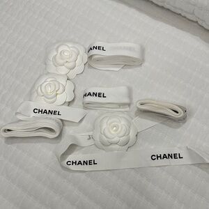 CHANEL White Camellia Hair Ribbon Set